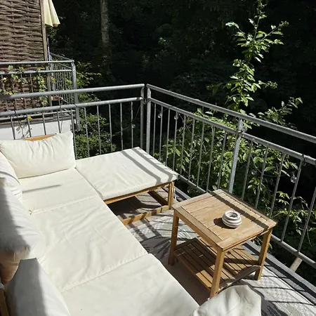Apartment Modernes Im Sueden Von Mit Blick Ins Gruene Und Auf Fluss Leipzig