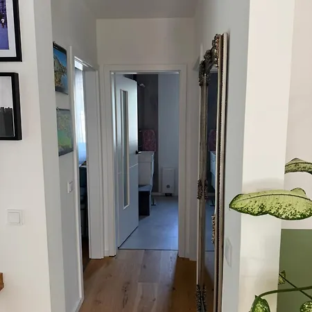 Modernes Im Sueden Von Mit Blick Ins Gruene Und Auf Fluss Apartment Leipzig